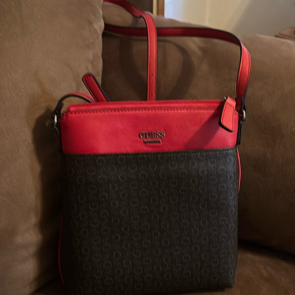 GUESS bag.